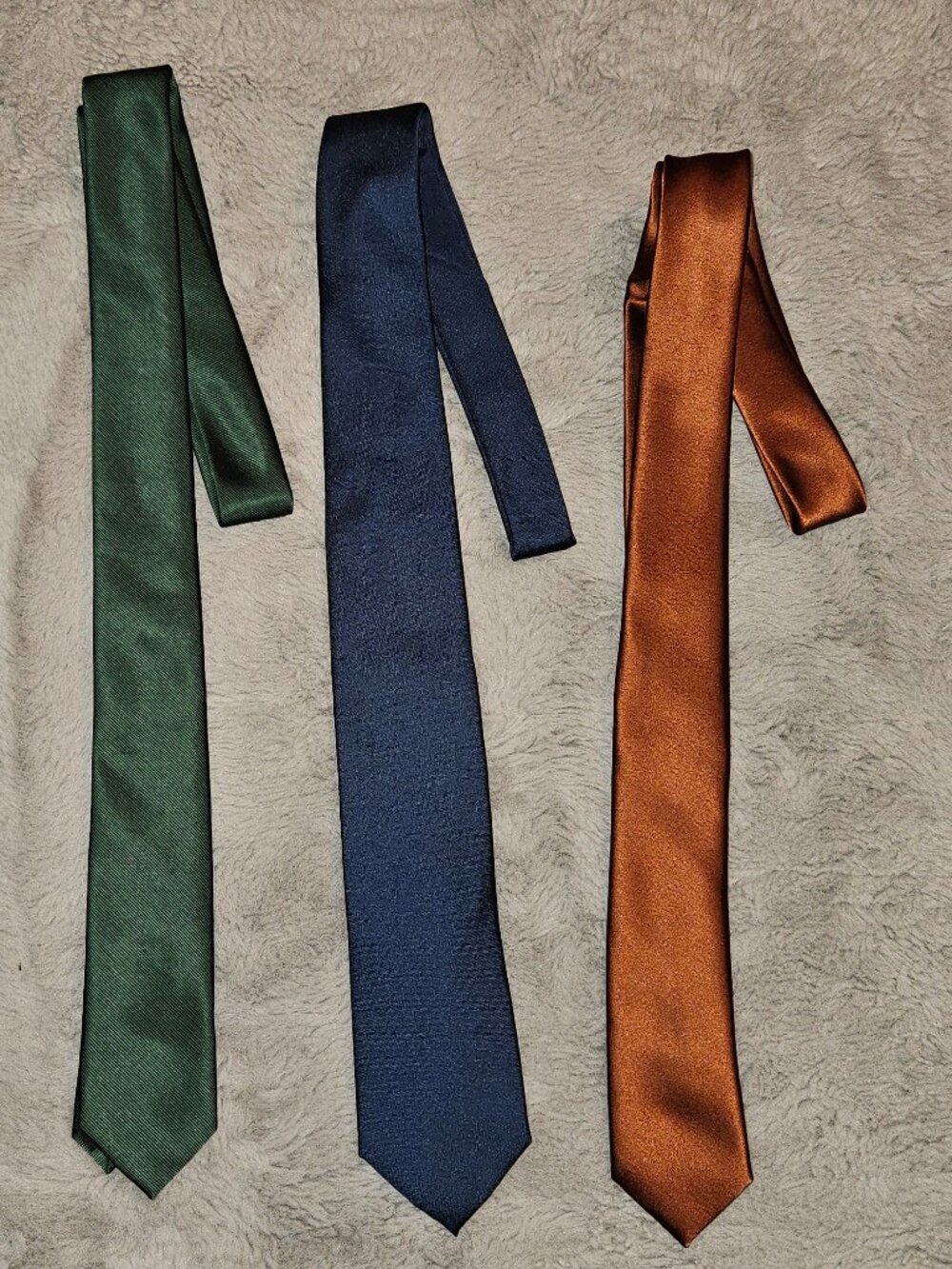 Solid colors tie bundle
